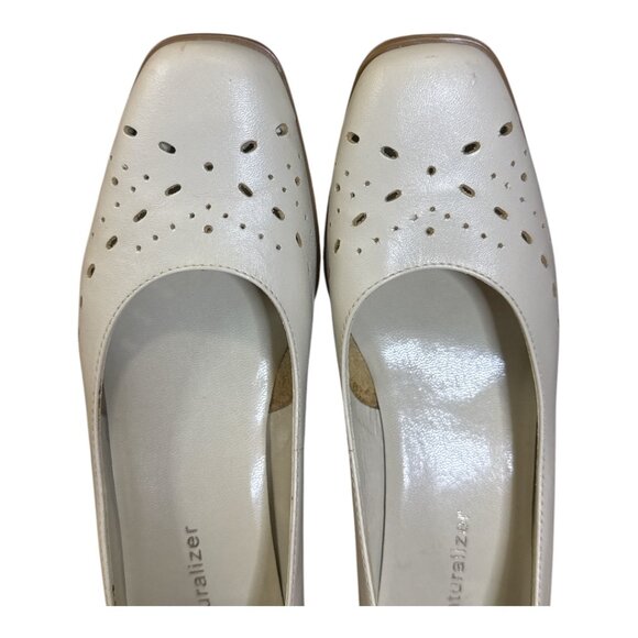 Naturalizer Vanity Close Toe Cut Out Leather Pumps 6M - Picture 3 of 11